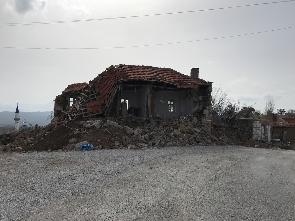After the earthquake, Çanakkele region, Turkey 